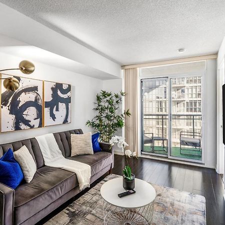 Exquisite Condos By Cn Tower With Parking Toronto Esterno foto
