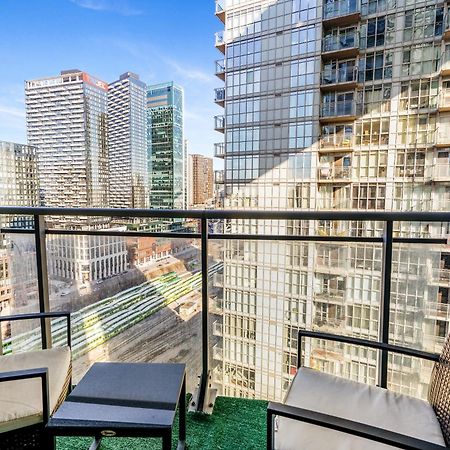 Exquisite Condos By Cn Tower With Parking Toronto Esterno foto