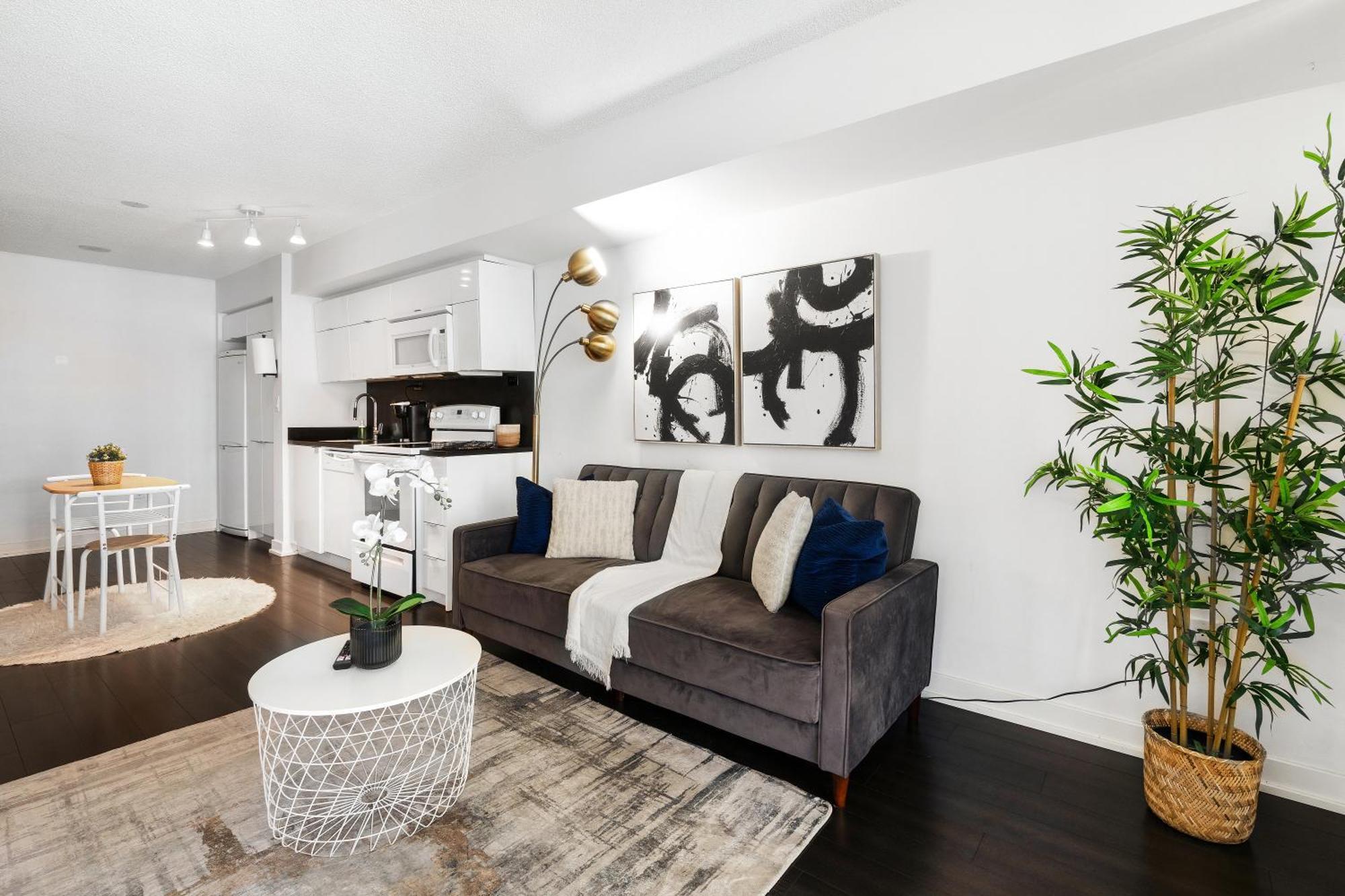 Exquisite Condos By Cn Tower With Parking Toronto Esterno foto