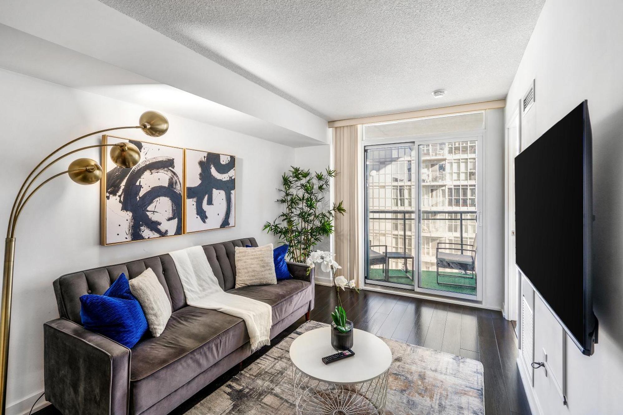 Exquisite Condos By Cn Tower With Parking Toronto Esterno foto